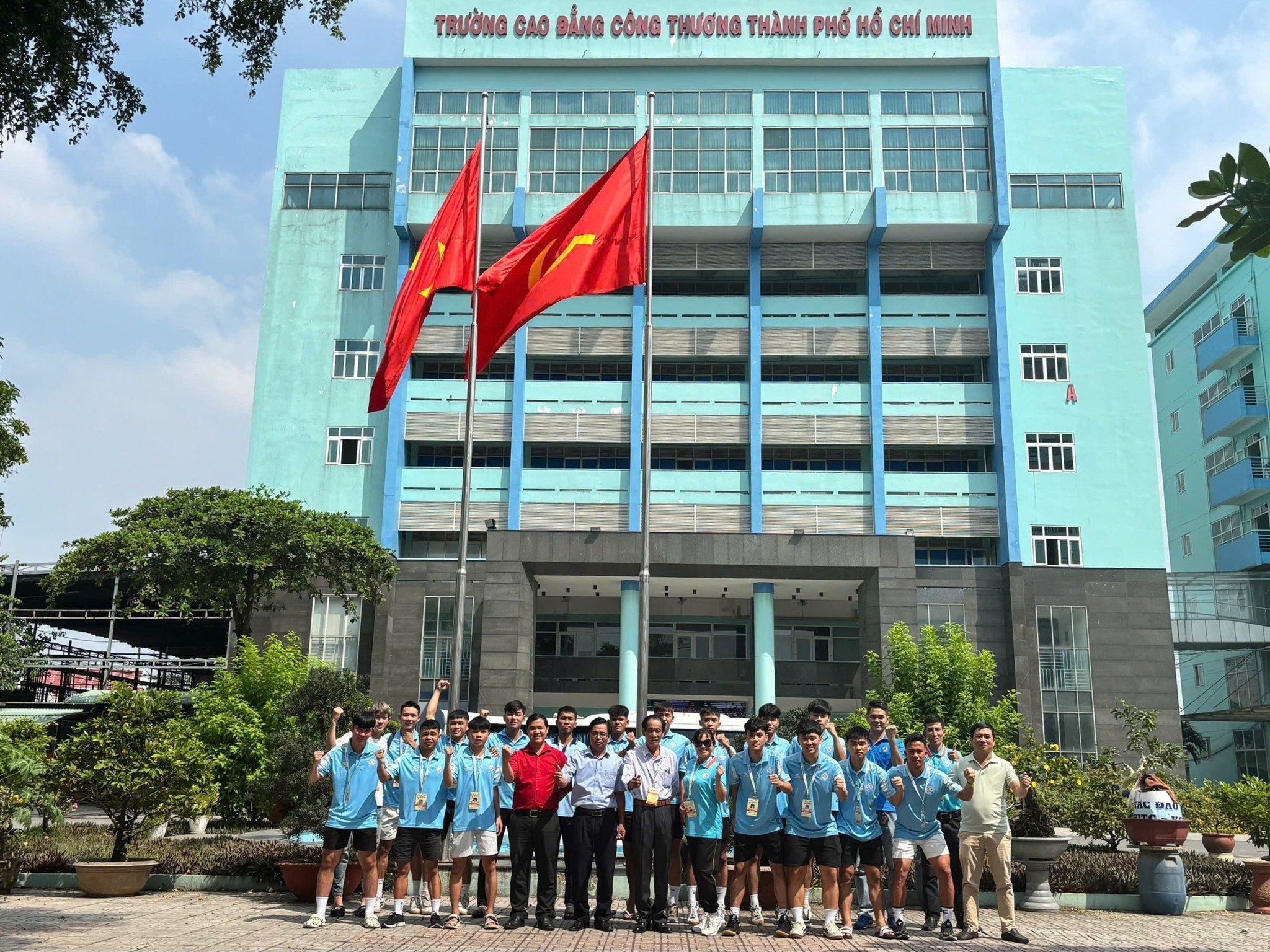 THÔNG BÁO LỊCH THI ĐẤU ĐỘI BÓNG ĐÁ TRƯỜNG CAO ĐẲNG CÔNG THƯƠNG TP. HCM