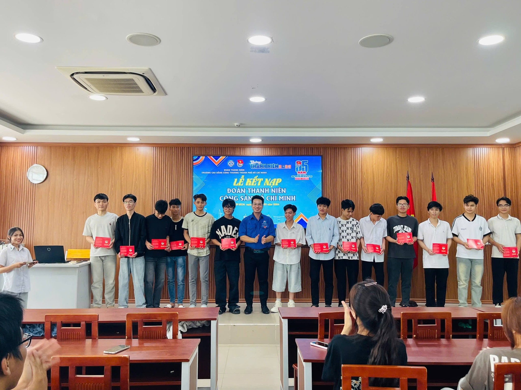 LỄ KẾT NẠP ĐOÀN VIÊN MỚI NĂM 2026
