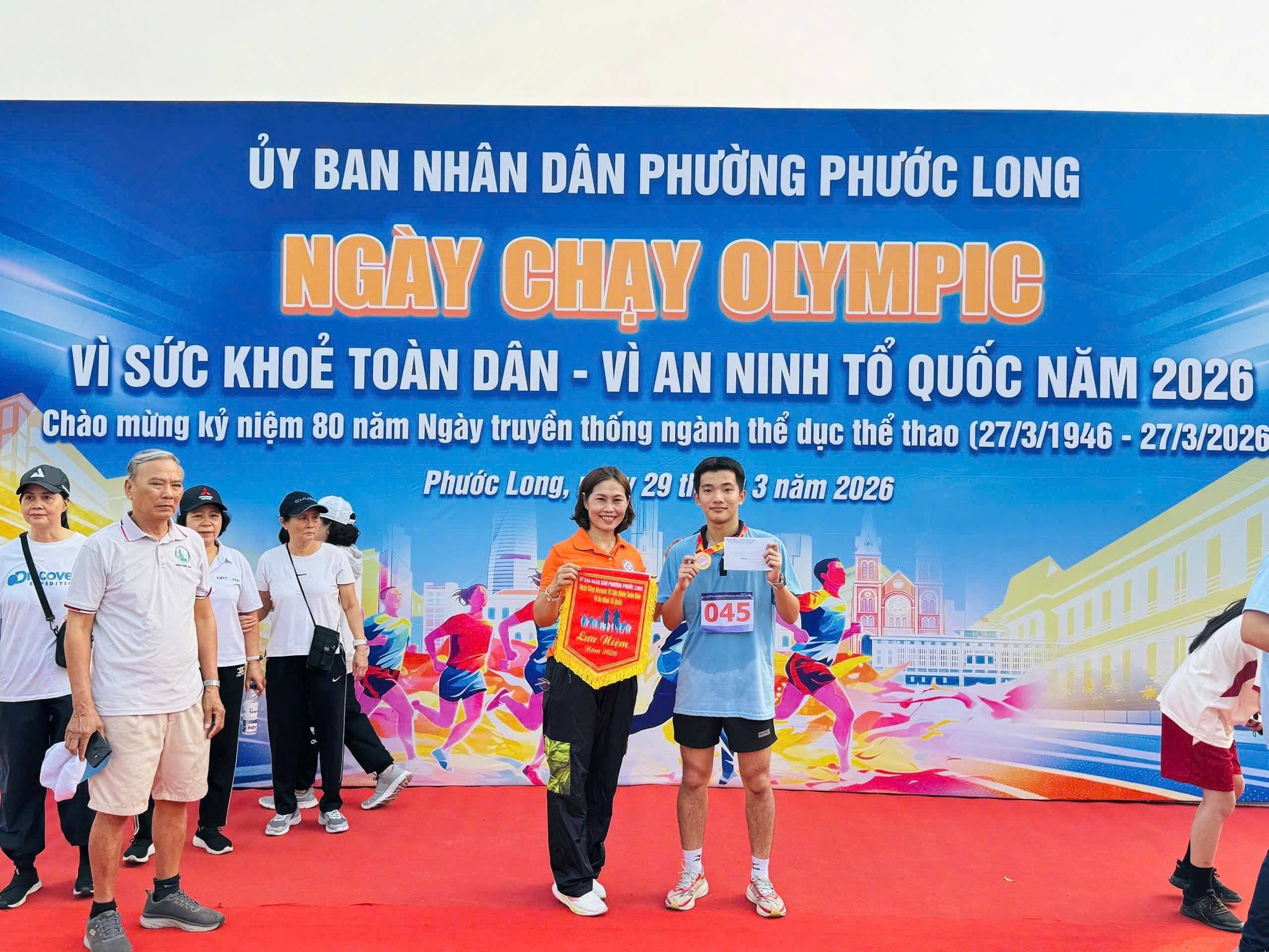 TIN VUI – SINH VIÊN TRƯỜNG CAO ĐẲNG CÔNG THƯƠNG TP.HCM XUẤT SẮC GIÀNH HUY CHƯƠNG VÀNG NGÀY CHẠY OLYMPIC 2026