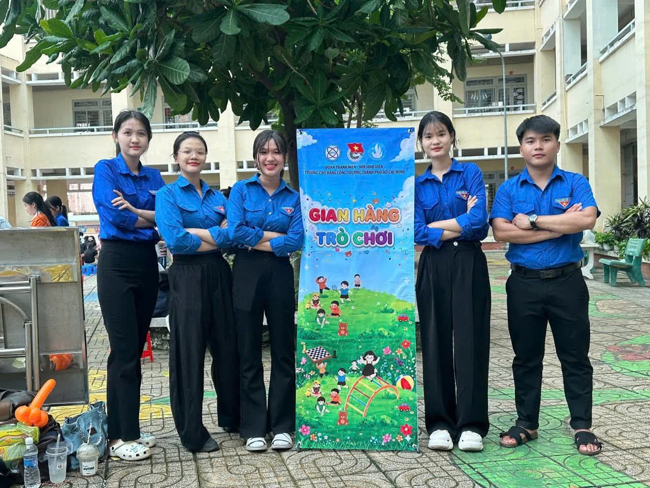 ☀️ ĐOÀN VIÊN, SINH VIÊN TRƯỜNG CAO ĐẲNG CÔNG THƯƠNG TP.HCM PHỐI HỢP TỔ CHỨC LỄ KHAI MẠC HÈ VÀ RA QUÂN CÁC CHIẾN DỊCH TÌNH NGUYỆN HÈ PHƯỜNG PHƯỚC LONG NĂM 2026 ☀️